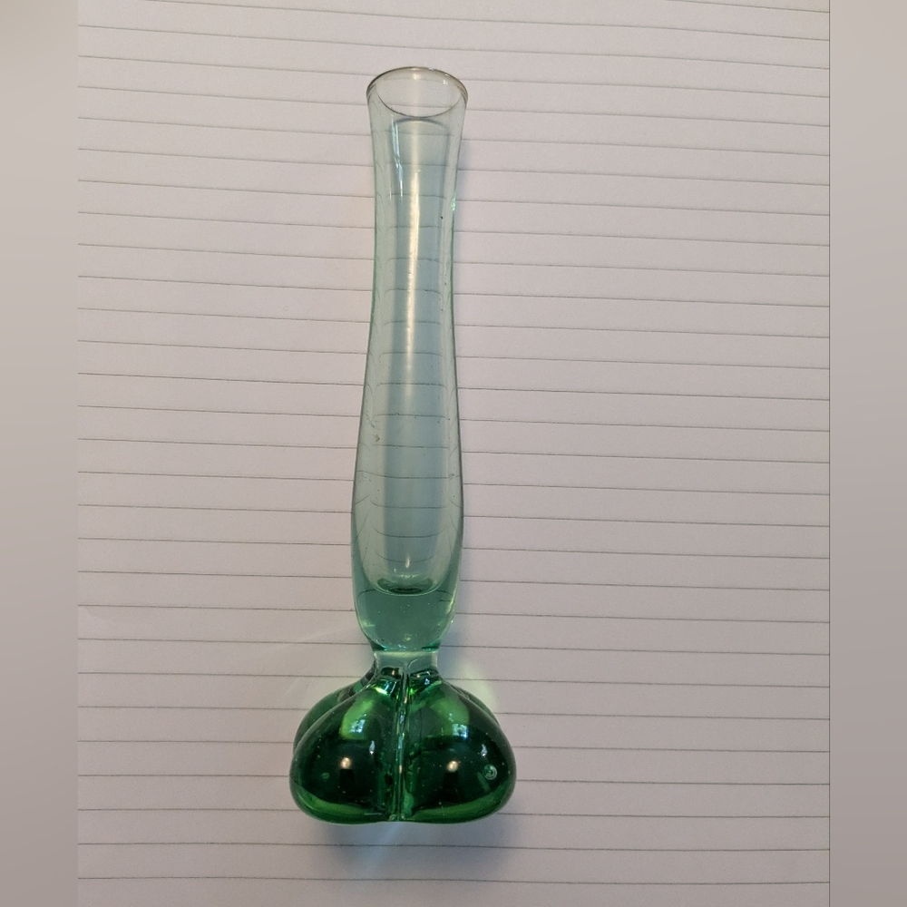 Vase For Tulip or Orchid Glass Green Vintage Denmark '900 R78 Aseda Glabruk 6"